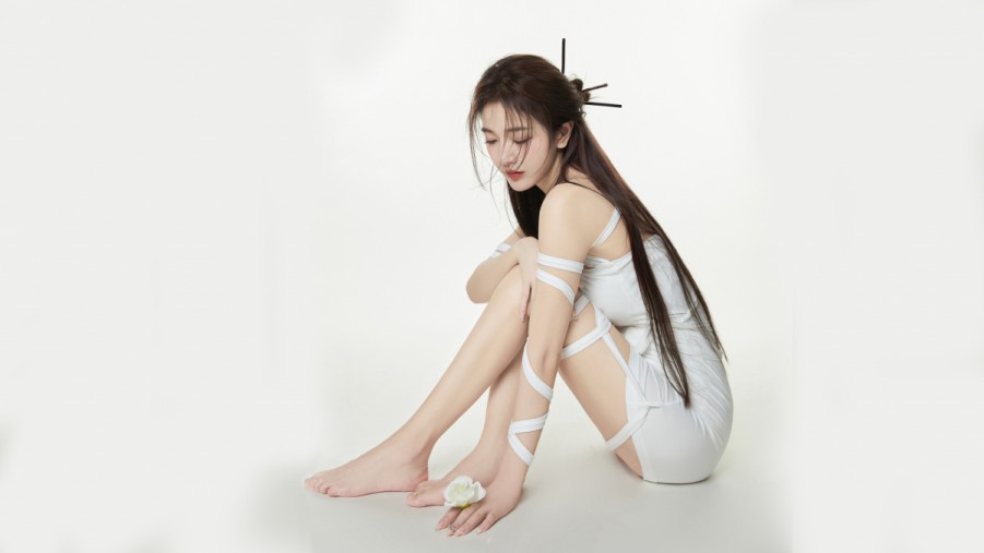 清纯 唯美 长发 干净美女 白色裙子4k美女壁纸高端桌面精选 – 高清 桌面壁纸 开放版权素材 免费下载 手机电脑通